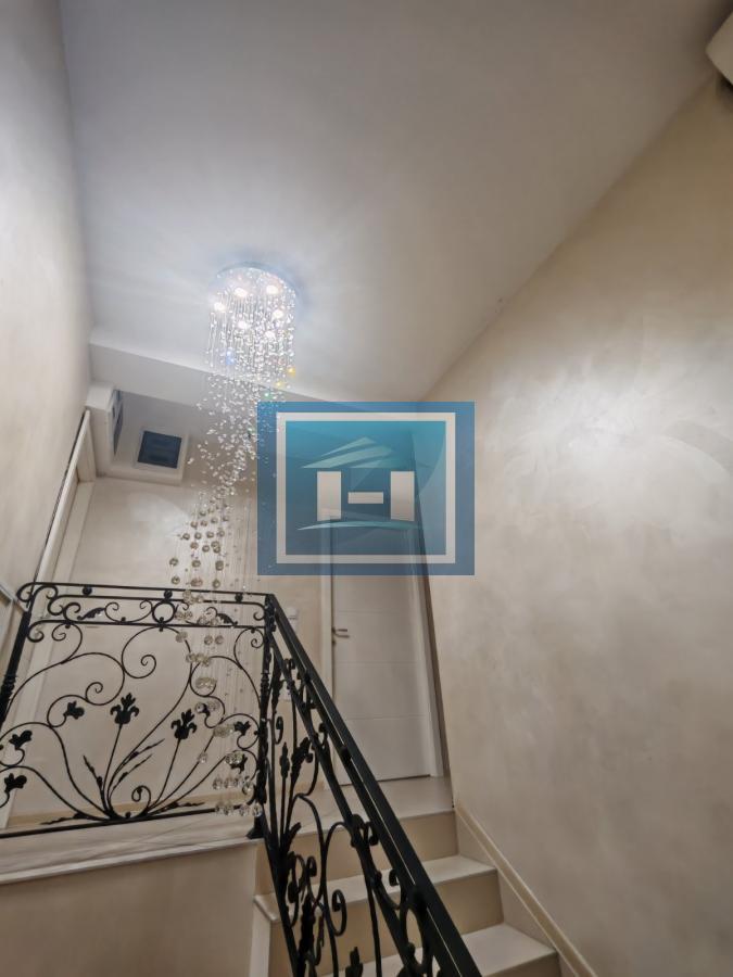 Luksuzan stan u novogradnji sa sopstvenim dvorištem, teretanom i 4 spavaće sobe+dva parking mesta 5