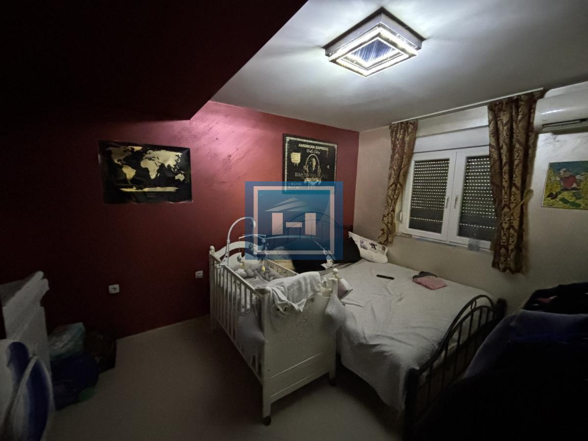 Luksuzan stan u novogradnji sa sopstvenim dvorištem, teretanom i 4 spavaće sobe+dva parking mesta 9