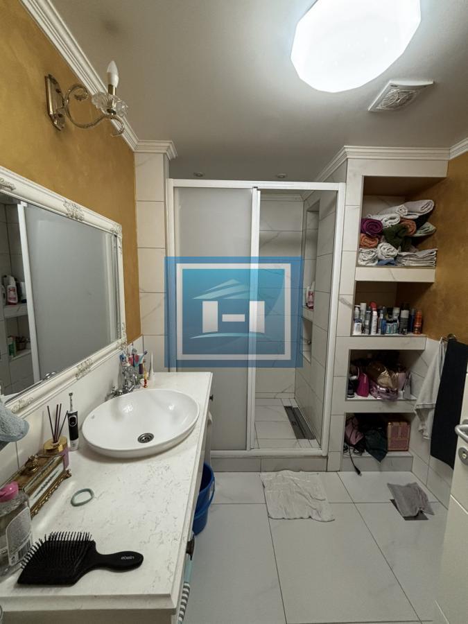 Luksuzan stan u novogradnji sa sopstvenim dvorištem, teretanom i 4 spavaće sobe+dva parking mesta 14