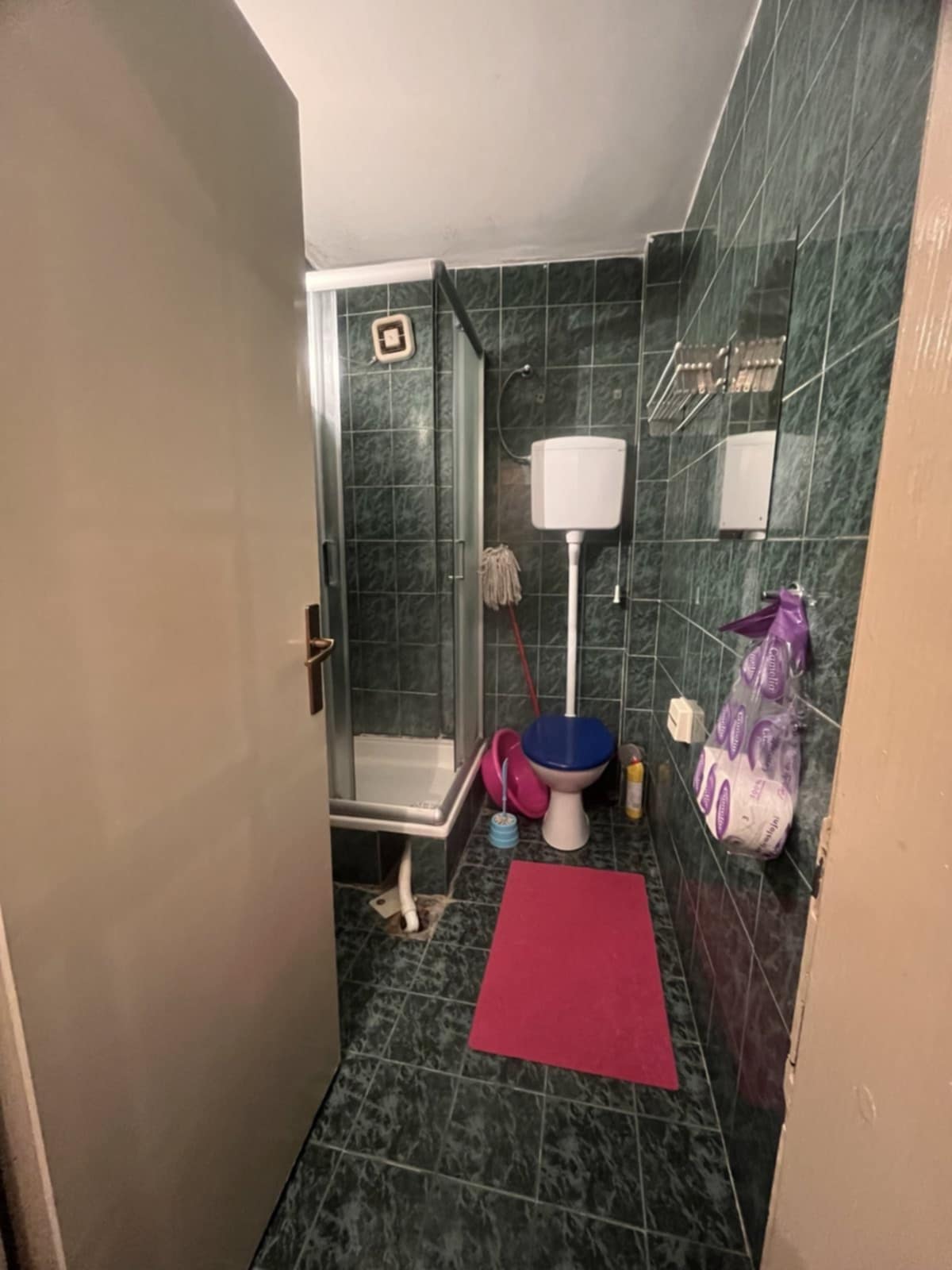 Izdaje se garsonjera u Rentgenovoj kod Gradske bolnice 4