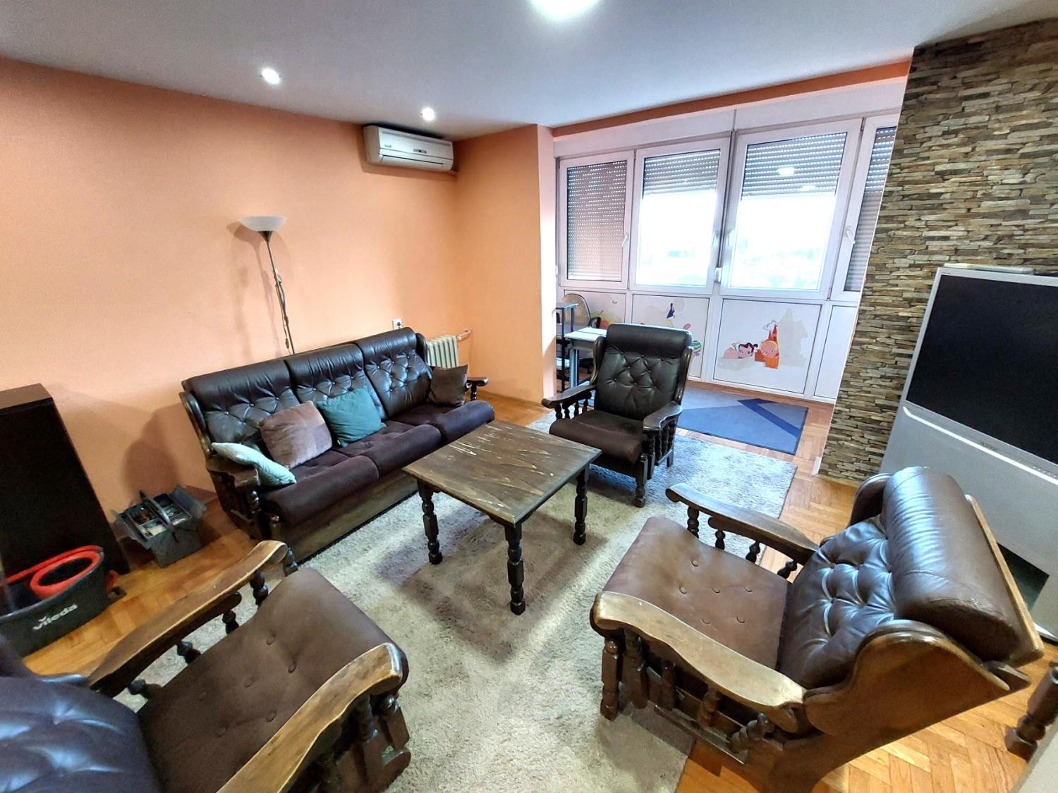 Stan,NOVI SAD,BULEVAR,kv: 64, € 500, ID: 9101623 3