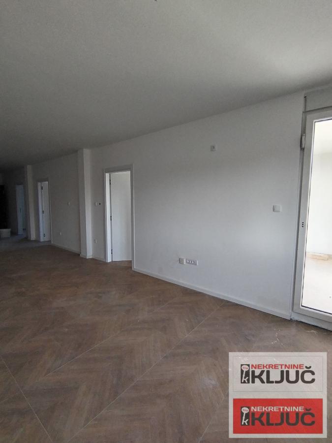 ADICE, 90 m2, Četvorosoban sa pdv 11