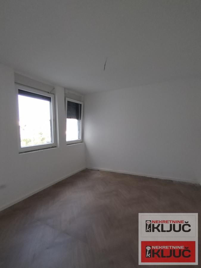 ADICE, 90 m2, Četvorosoban sa pdv 13