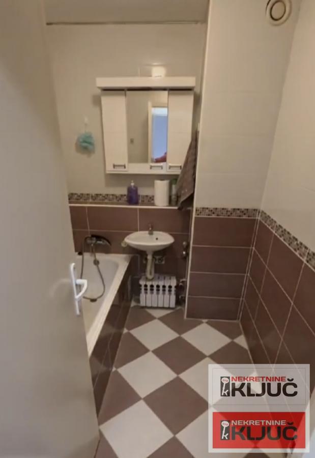 AVIJATIČARKO NASELJE, 89m2, Trosoban može Troiposoban 9