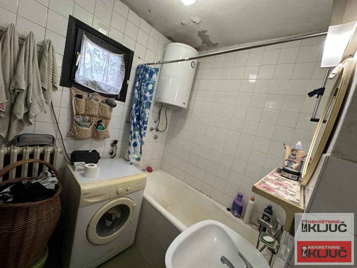 BULEVAR, 71m2, Trosoban, Fasadna cigla 14