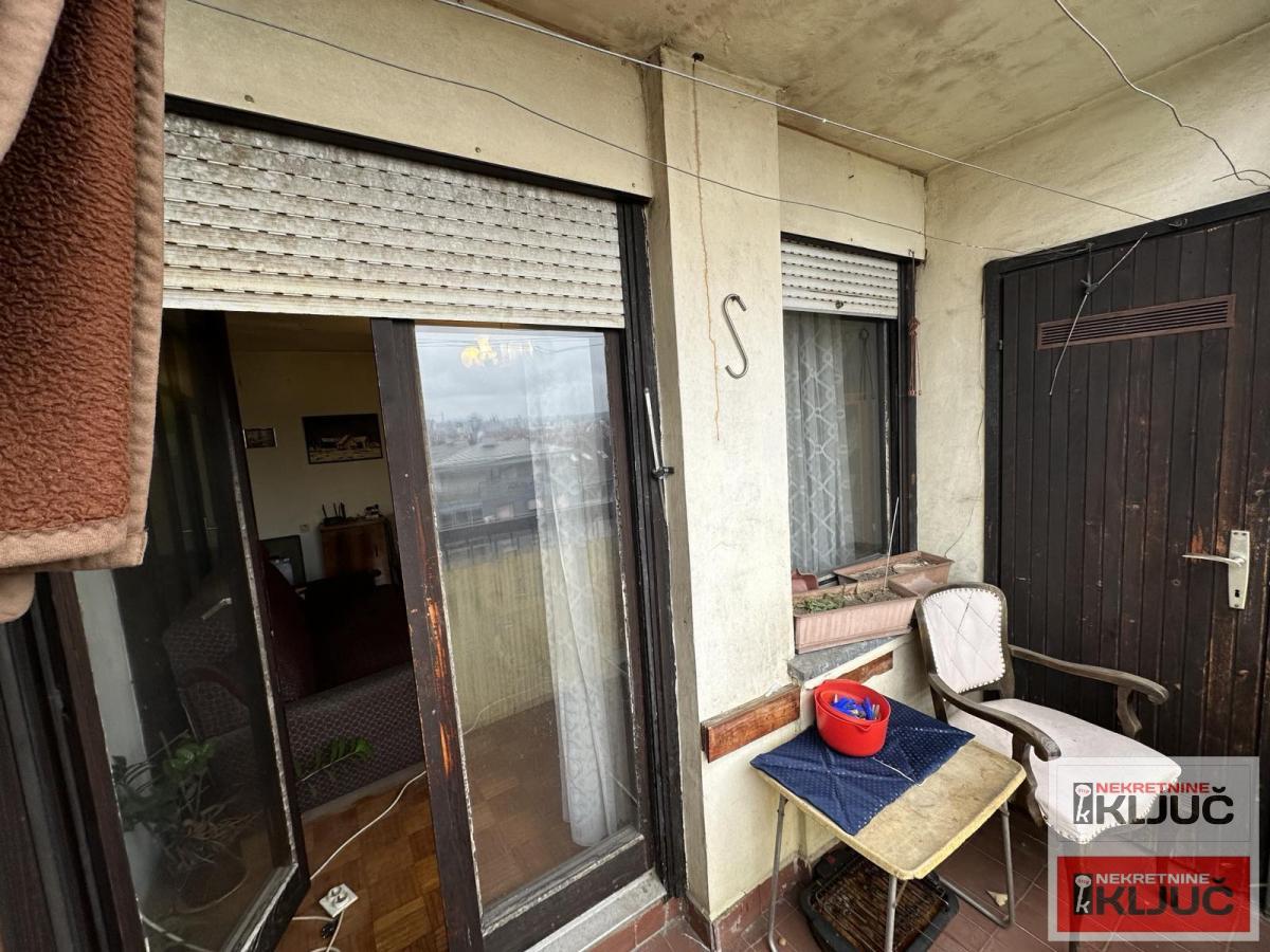 BULEVAR, 71m2, Trosoban, Fasadna cigla 8