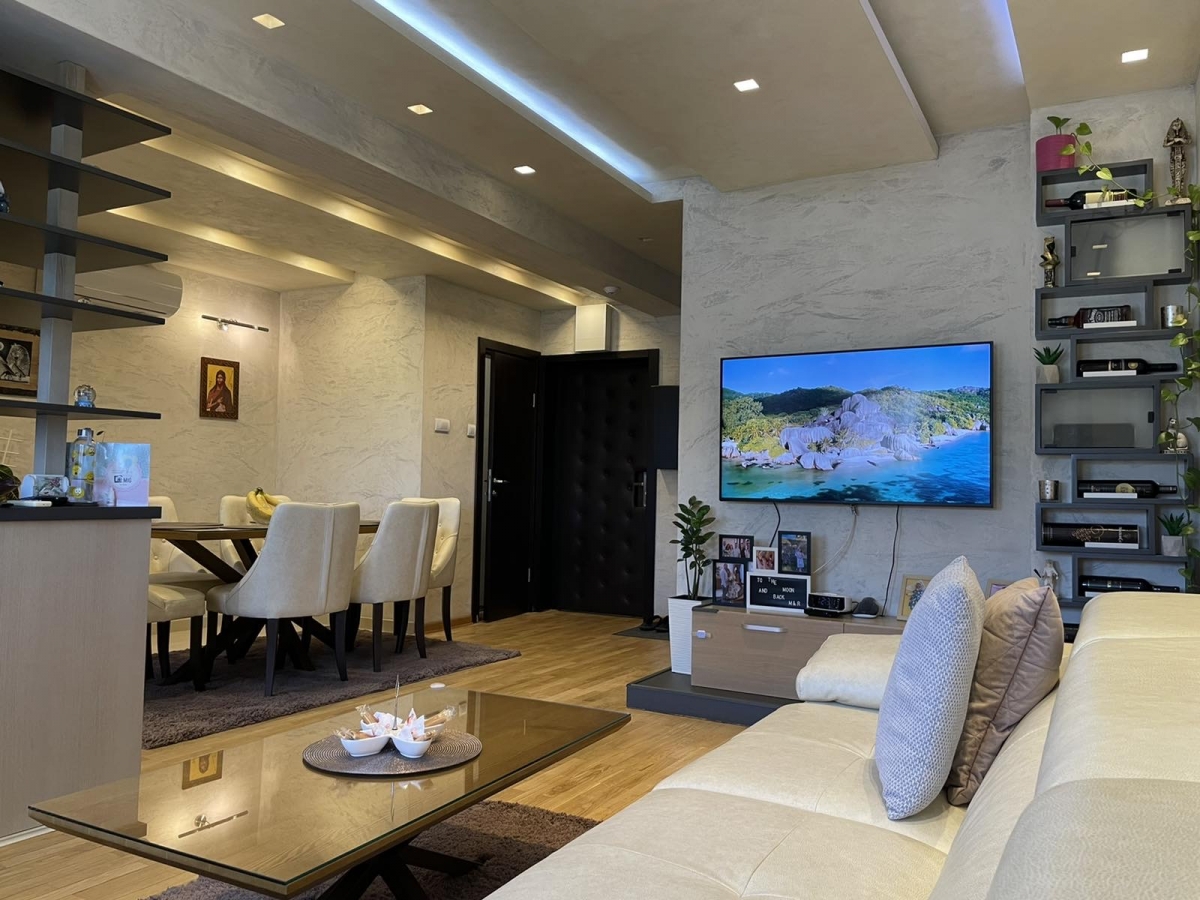 BULEVAR EVROPE, 105 m2, Četvorosoban-Duplex+terasa 12 m2 2