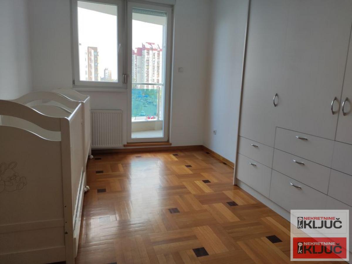 BULEVAR EVROPE, 91m2, Četvorosoban, Namešten, Novogradnja 4