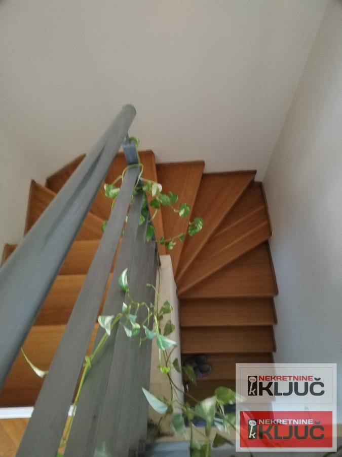 CENTAR, 148 m2, Četvorosoban-Duplex 11