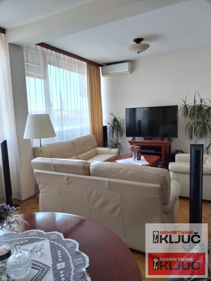 CENTAR, 148 m2, Četvorosoban-Duplex 16