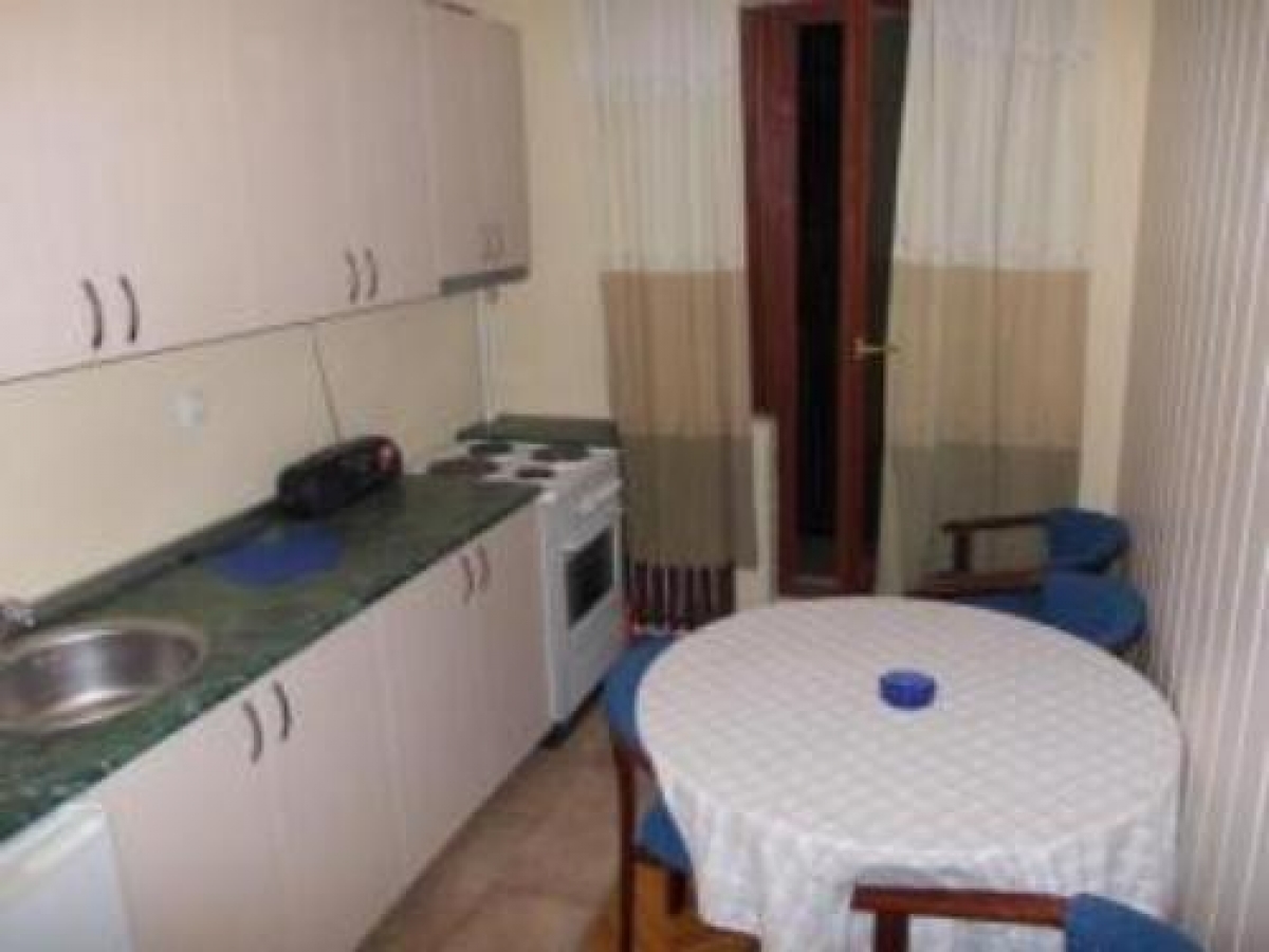 CENTAR, 67 m2, TROSOBAN-Maksima Gorkog 5