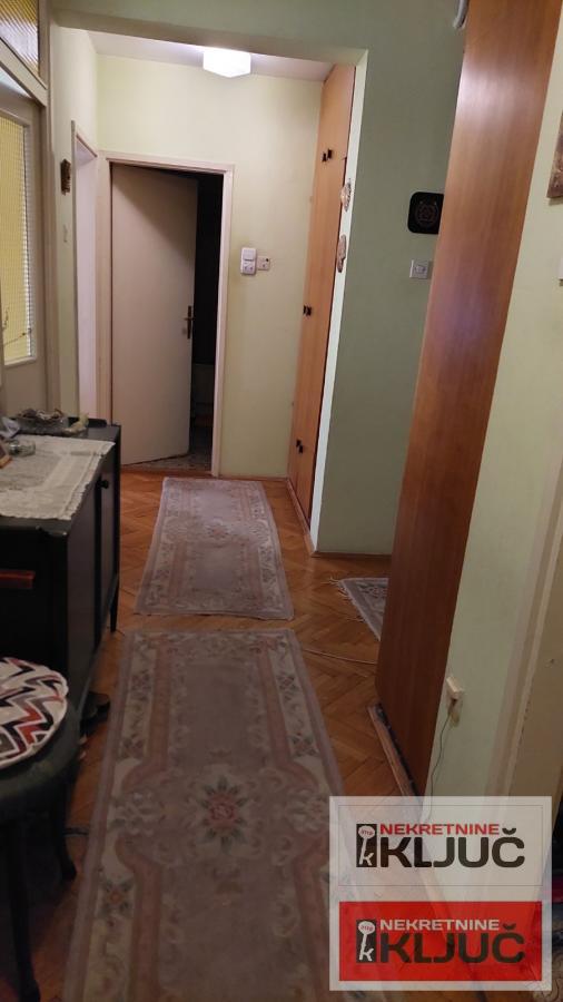 CENTAR, 86 m2, Trosoban, Pešačka zona 10