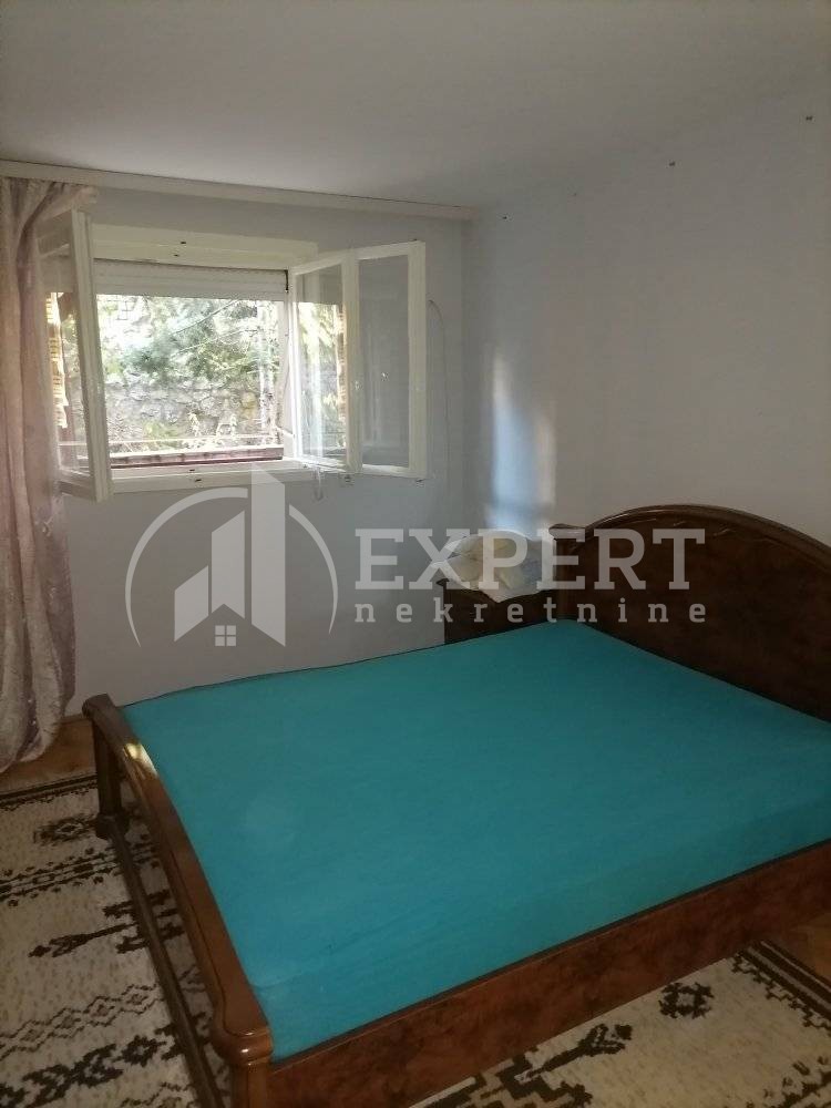 četvorosoban stan, 140 m2, Palilula, Kalač brdo ID: i-05193 2