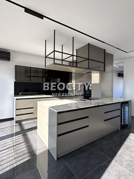 četvorosoban stan, 200 m2, Neimar ID: 106369 9