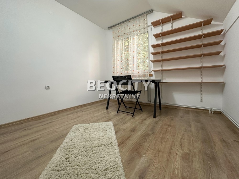 četvorosoban stan, 80 m2, Studentski trg ID: 102678 10