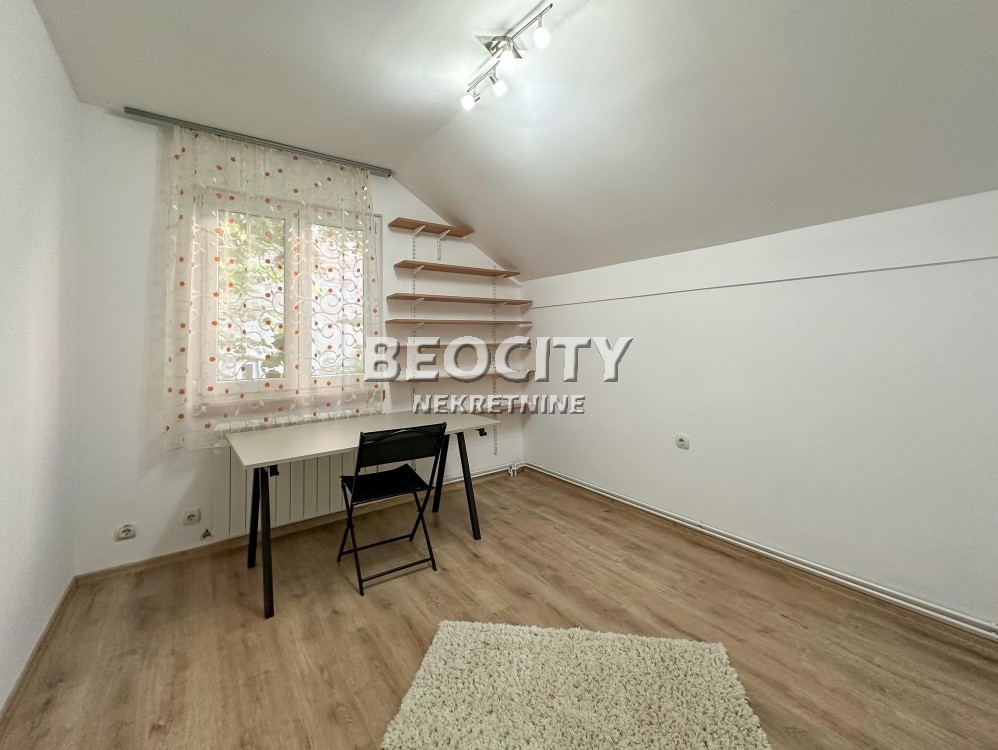 četvorosoban stan, 80 m2, Studentski trg ID: 102678 11