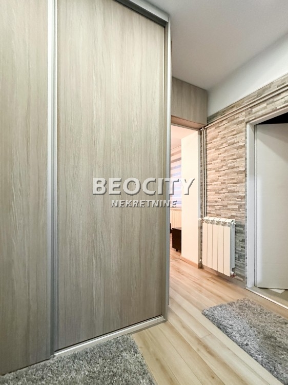 četvorosoban stan, 80 m2, Studentski trg ID: 102678 16