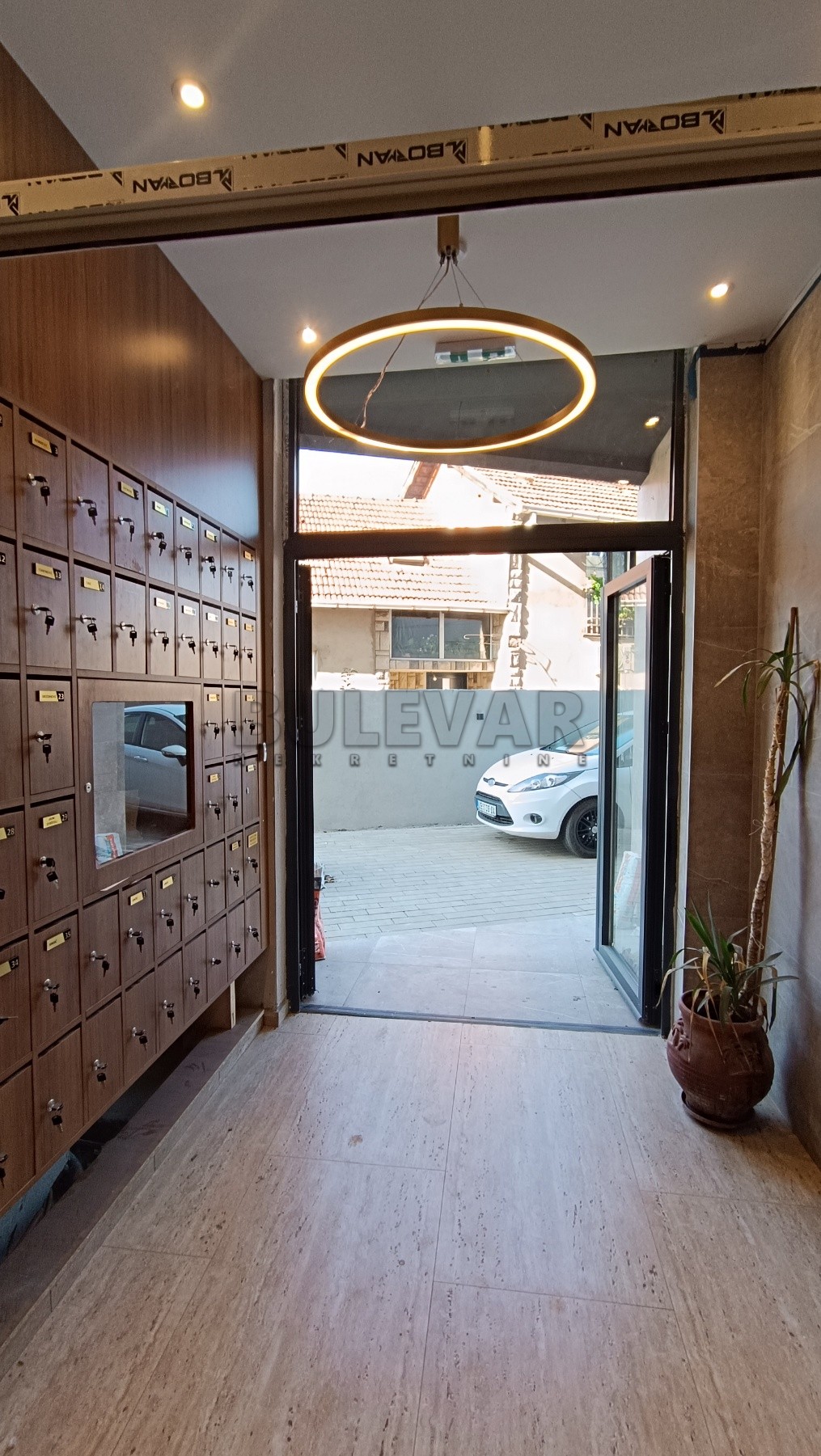 četvorosoban stan, 88 m2, Centar, Bulevar Oslobođenja ID: p-09884 1