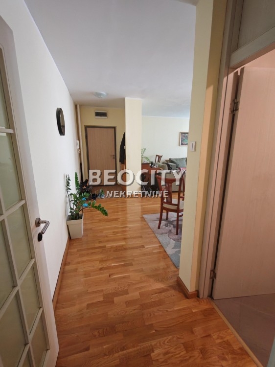 četvorosoban stan, 93 m2, Blok 63, Gandijeva ID: 121046 10