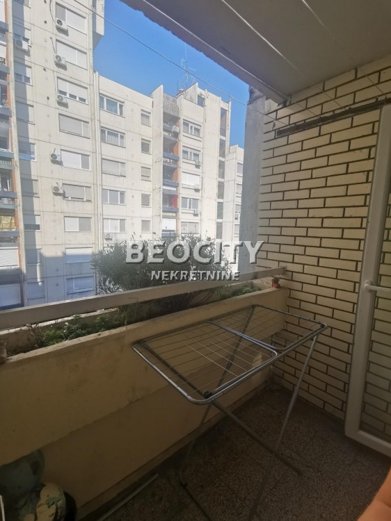 četvorosoban stan, 93 m2, Blok 63, Gandijeva ID: 121046 13
