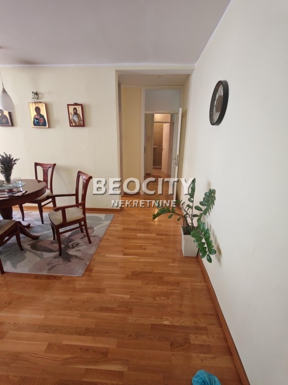 četvorosoban stan, 93 m2, Blok 63, Gandijeva ID: 121046 4