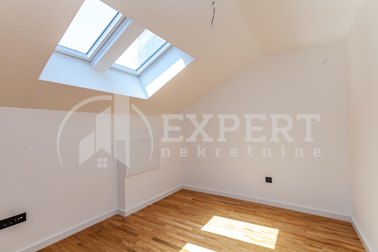 četvorosoban stan, 94.07 m2, Centar, Katićeva ID: p-06553 11