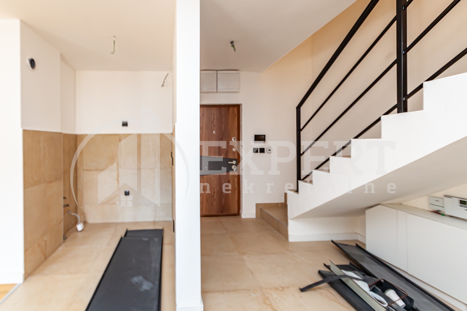 četvorosoban stan, 94.07 m2, Centar, Katićeva ID: p-06553 9