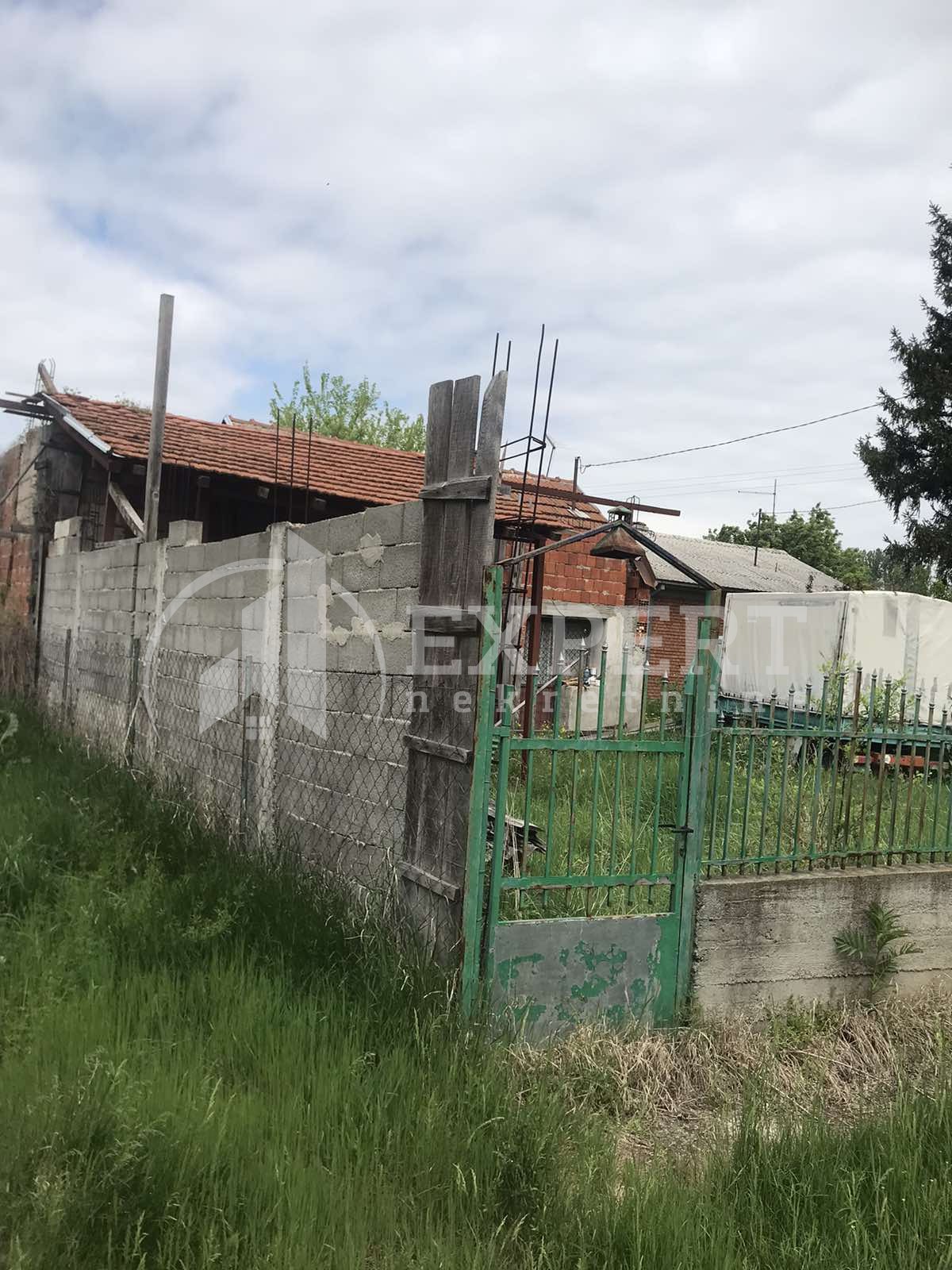 četvorosobna kuća, 25 m2, Crveni krst, Donja Trnava ID: p-06089 2