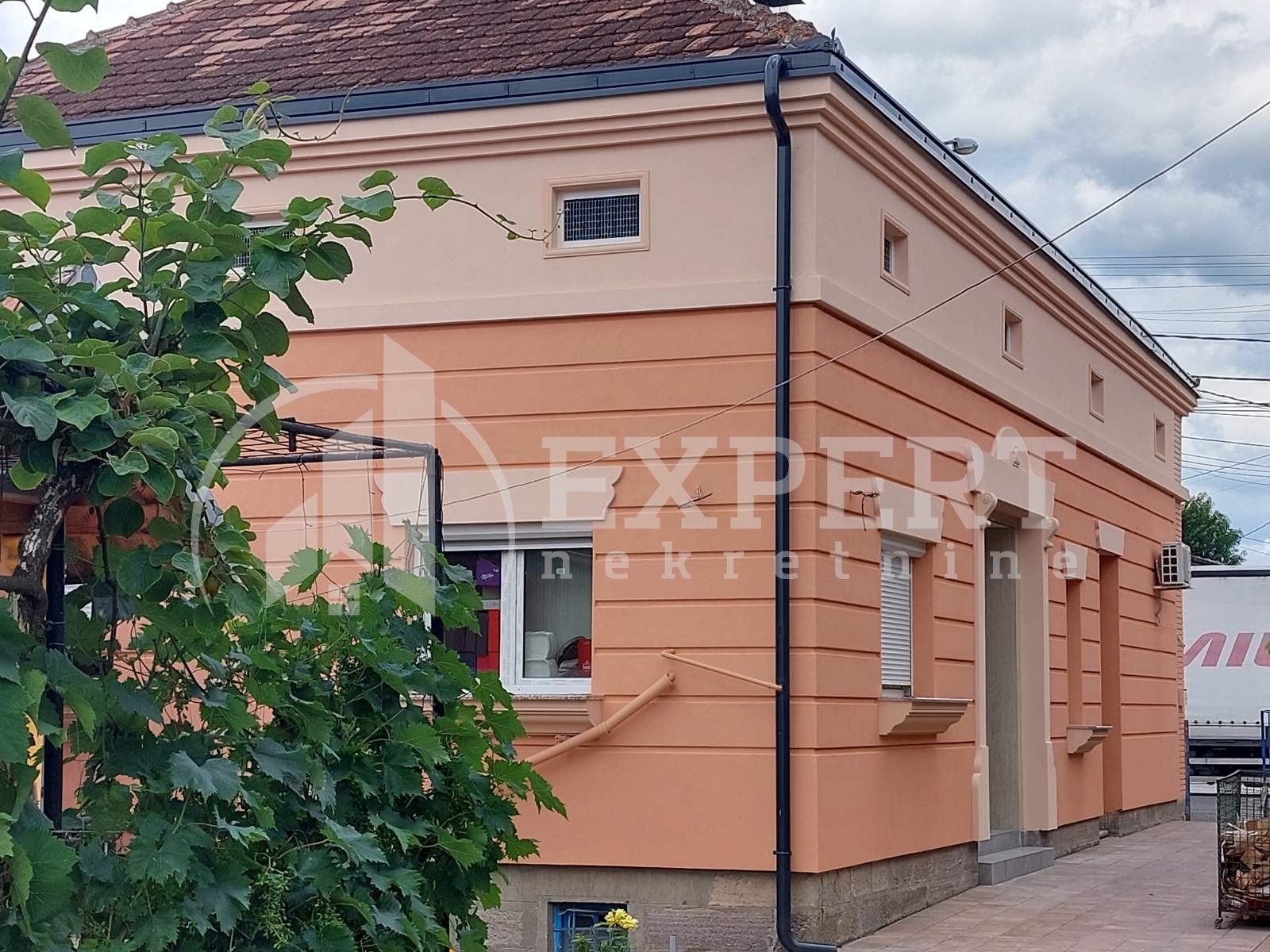 četvorosobna kuća, 360 m2, Mrčajevci, Mrčajevci ID: p-014482 2