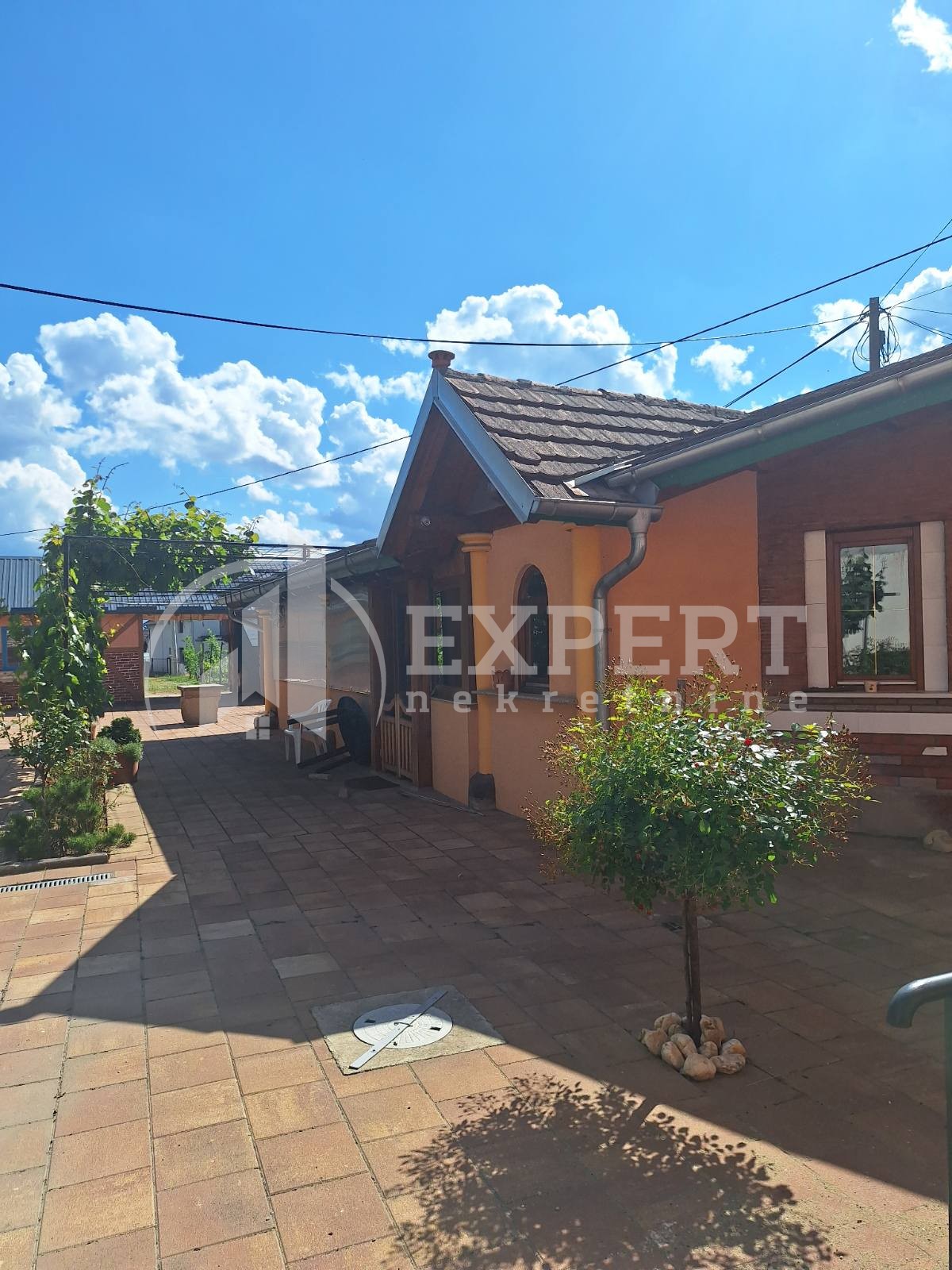 četvorosobna kuća, 360 m2, Mrčajevci, Mrčajevci ID: p-014482 3