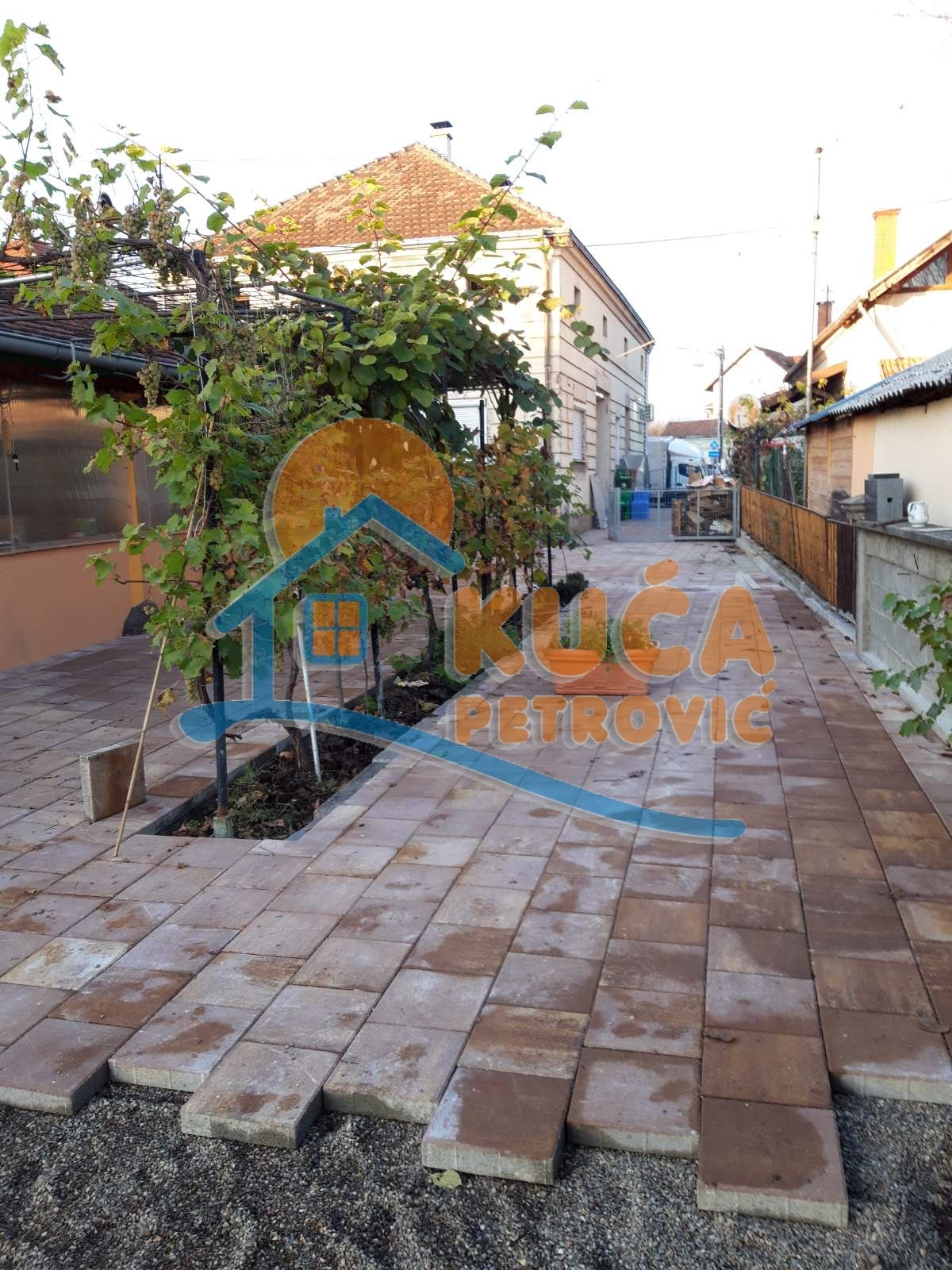 četvorosobna kuća, 360 m2, Mrčajevci, Mrčajevci ID: p-014482 9