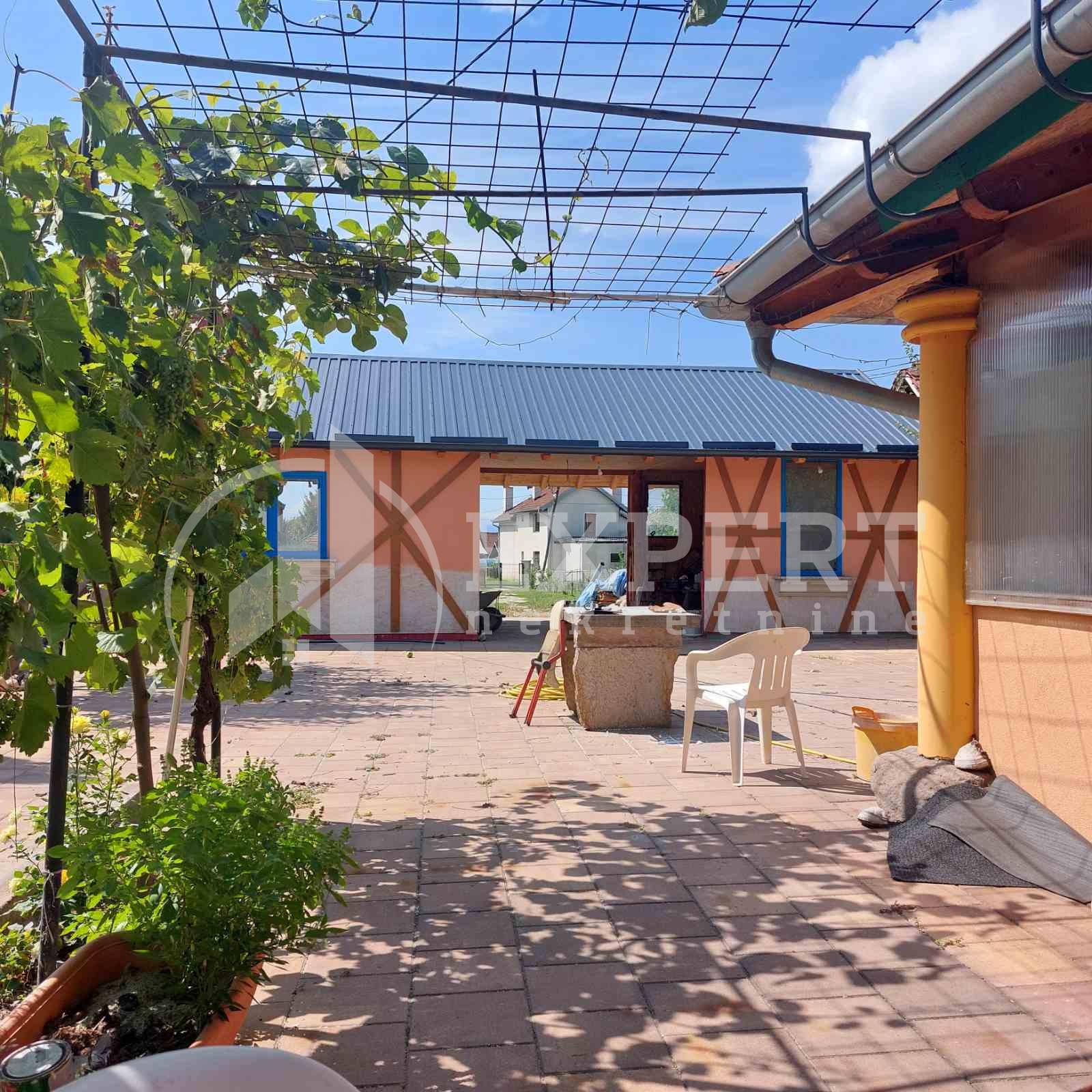 četvorosobna kuća, 360 m2, Mrčajevci, Mrčajevci ID: p-014482 6