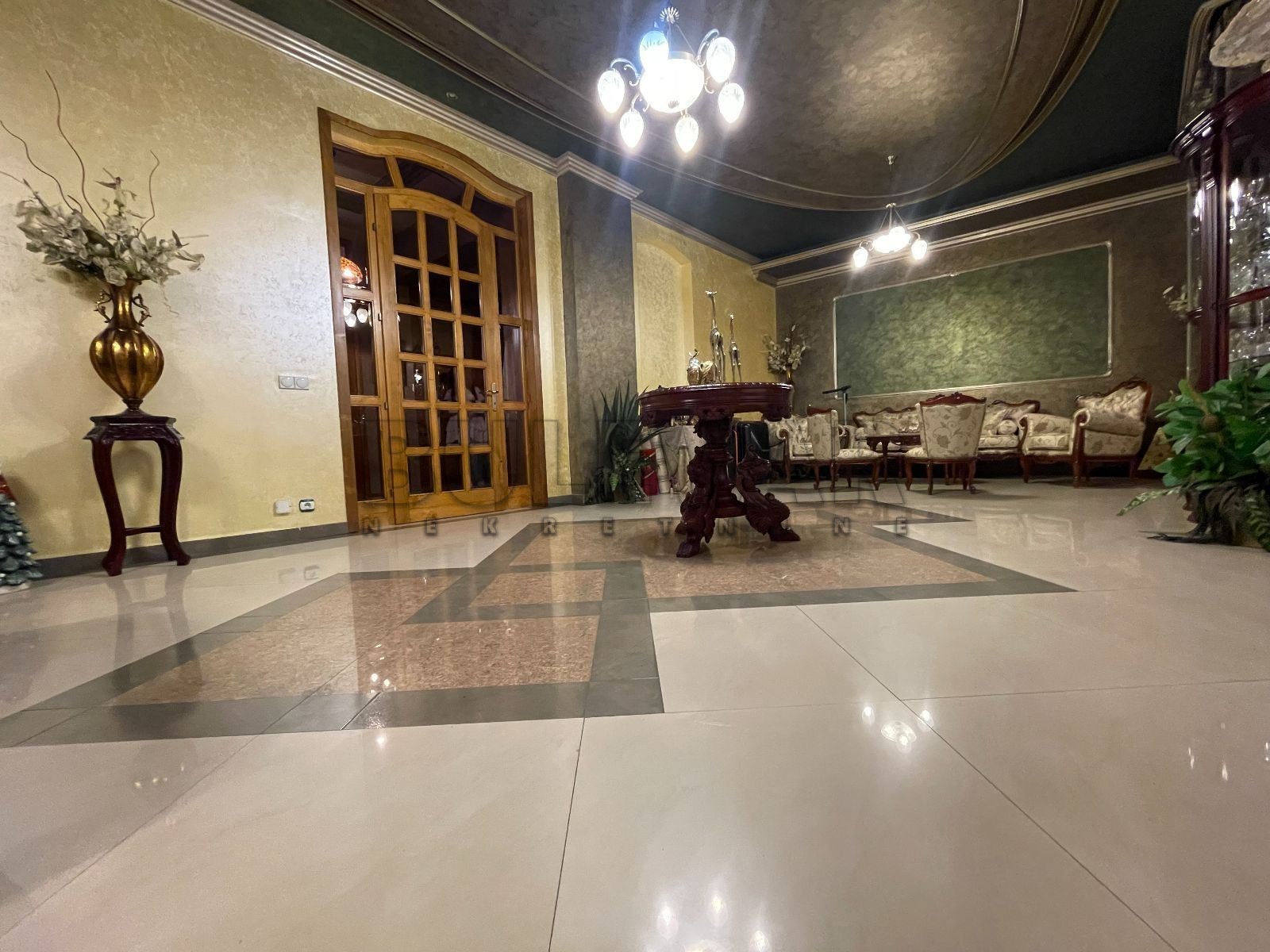 četvorosobna kuća, 450 m2, Centar, Južnomoravskih brigada ID: p-011712 10