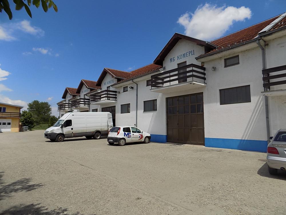 Dve hale i kancelarijski prostor 2