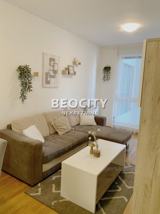 Dvosoban stan, 41 m2, Adamovićevo naselje, Futoška ID: 102053 1