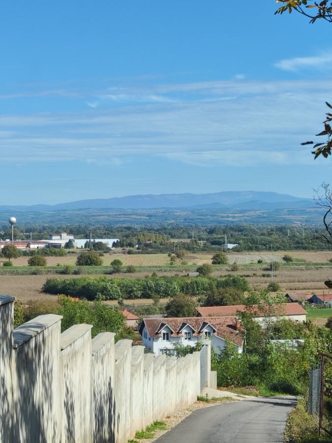 Ekskluzivno! Plac sa prelepim pogledom na Đurđevom Brdu – Jagodina 4