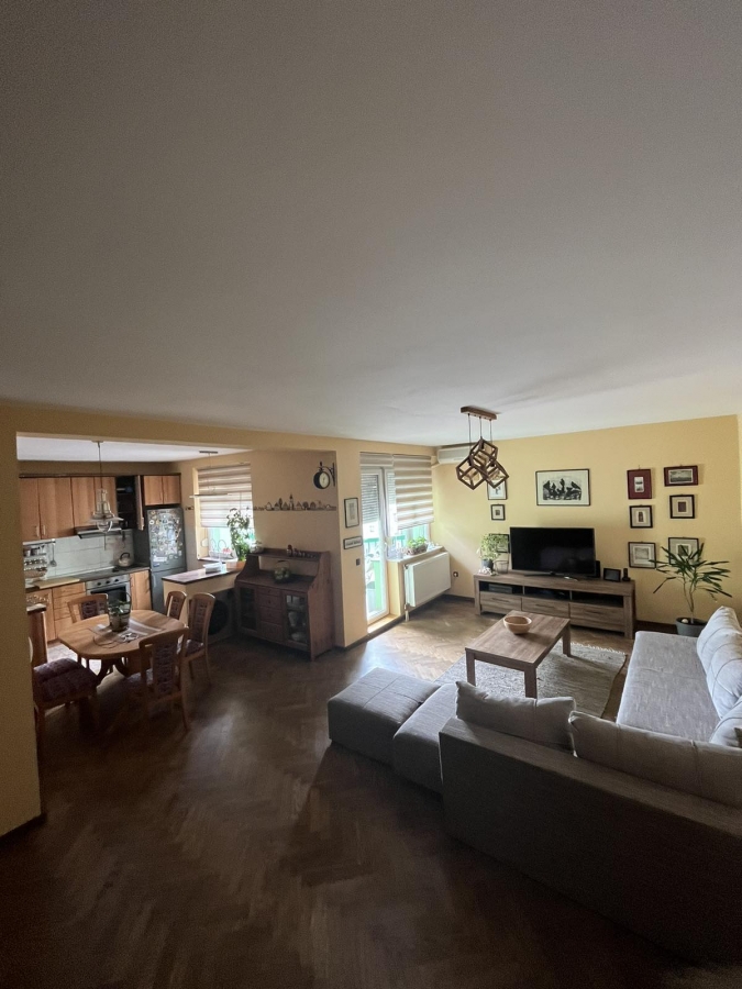 GRBAVICA, 111 m2, Četvorosoban-Duplex sa parkingom! 1