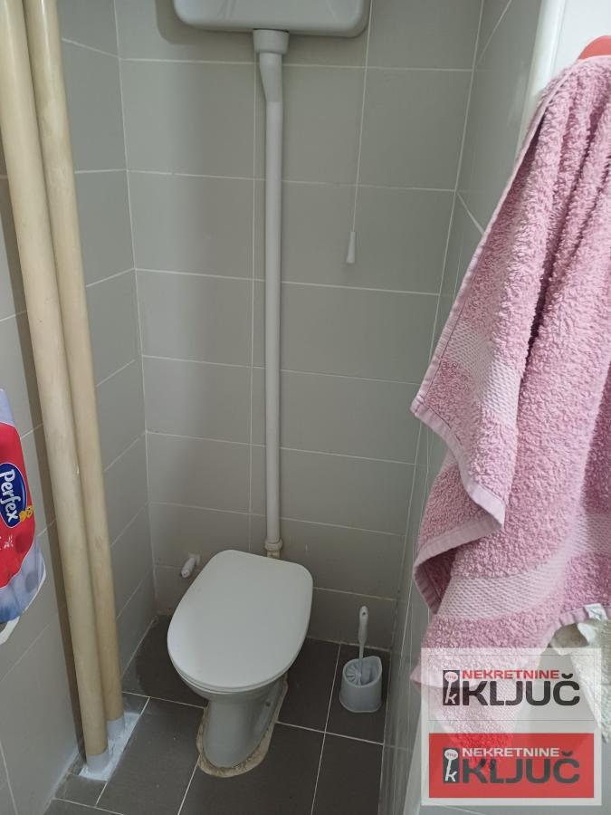 GRBAVICA,48 m2+terasa 5 m2,DVOSOBAN 13