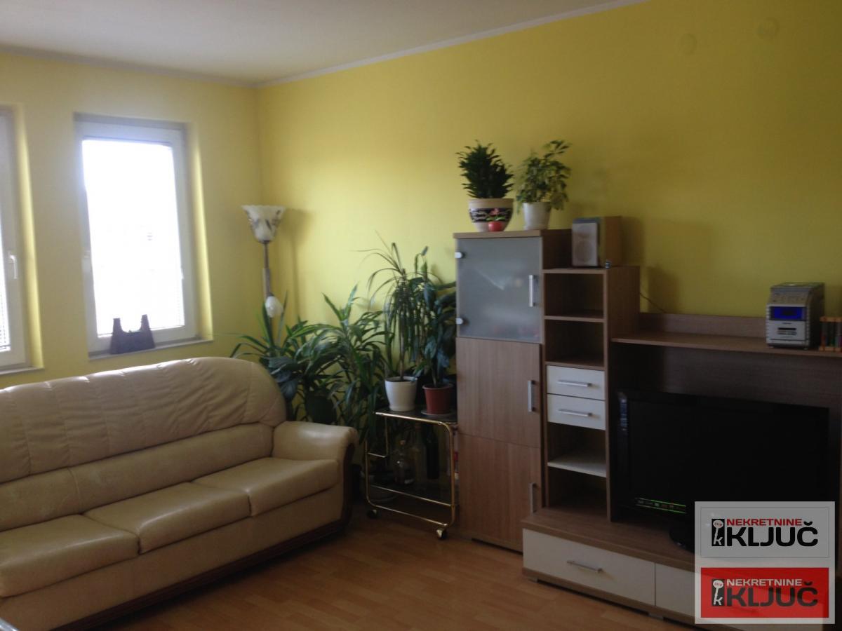 GRBAVICA, 81 m2, Trosoban-Duplex 2