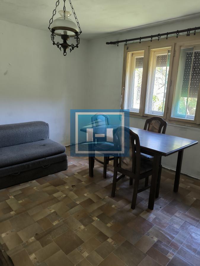 Idealna kuća za porodicu – komfor i lokacija na jednom mestu! 14