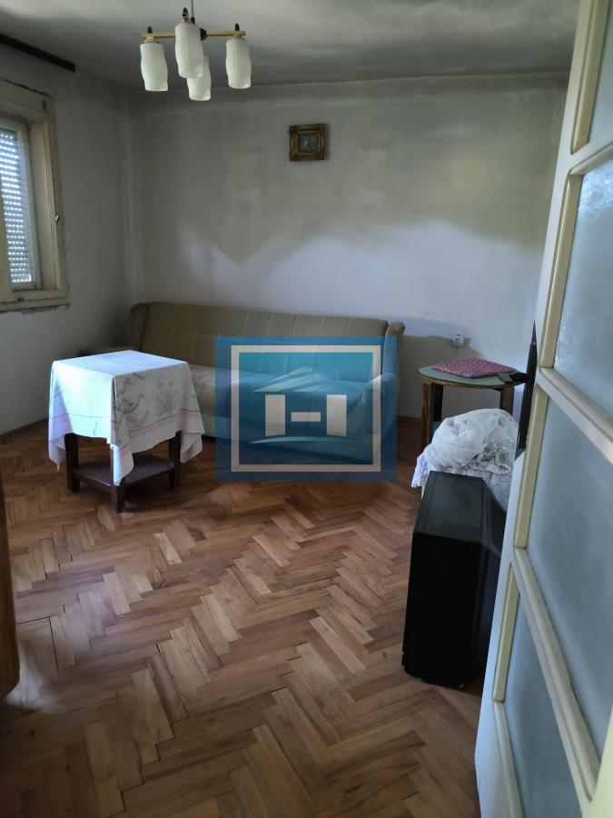 Idealna kuća za porodicu – komfor i lokacija na jednom mestu! 17