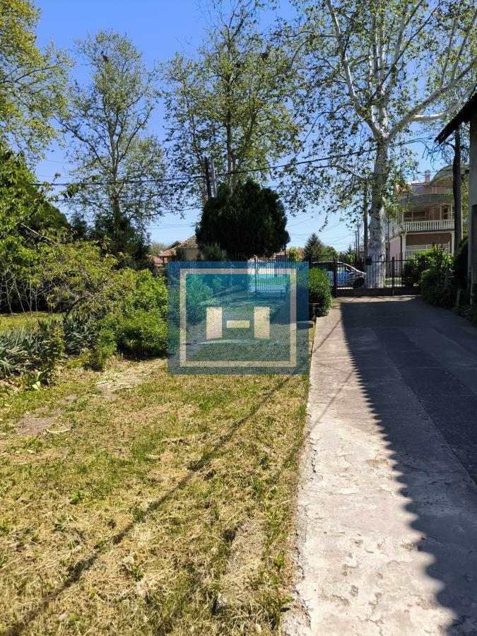 Idealna kuća za porodicu – komfor i lokacija na jednom mestu! 24