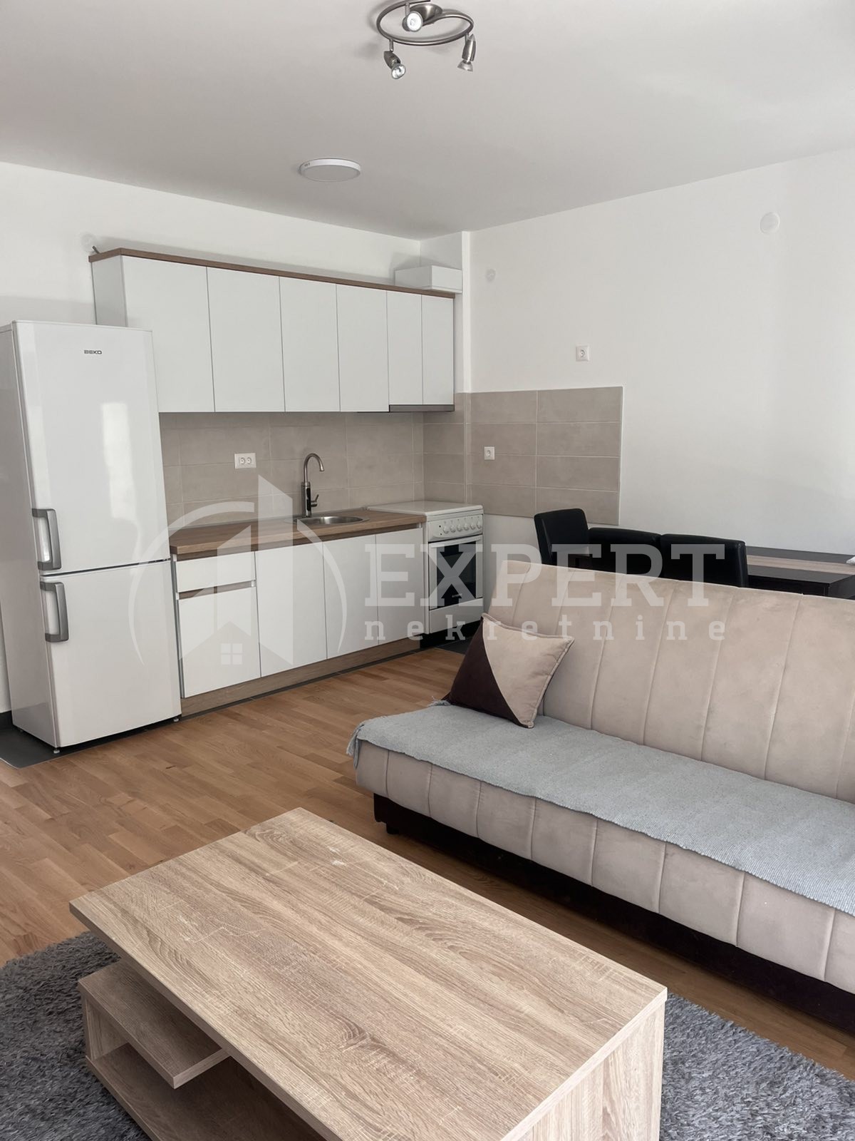 Jednosoban stan, 34 m2, Čair, Palilulska ID: i-013294 4