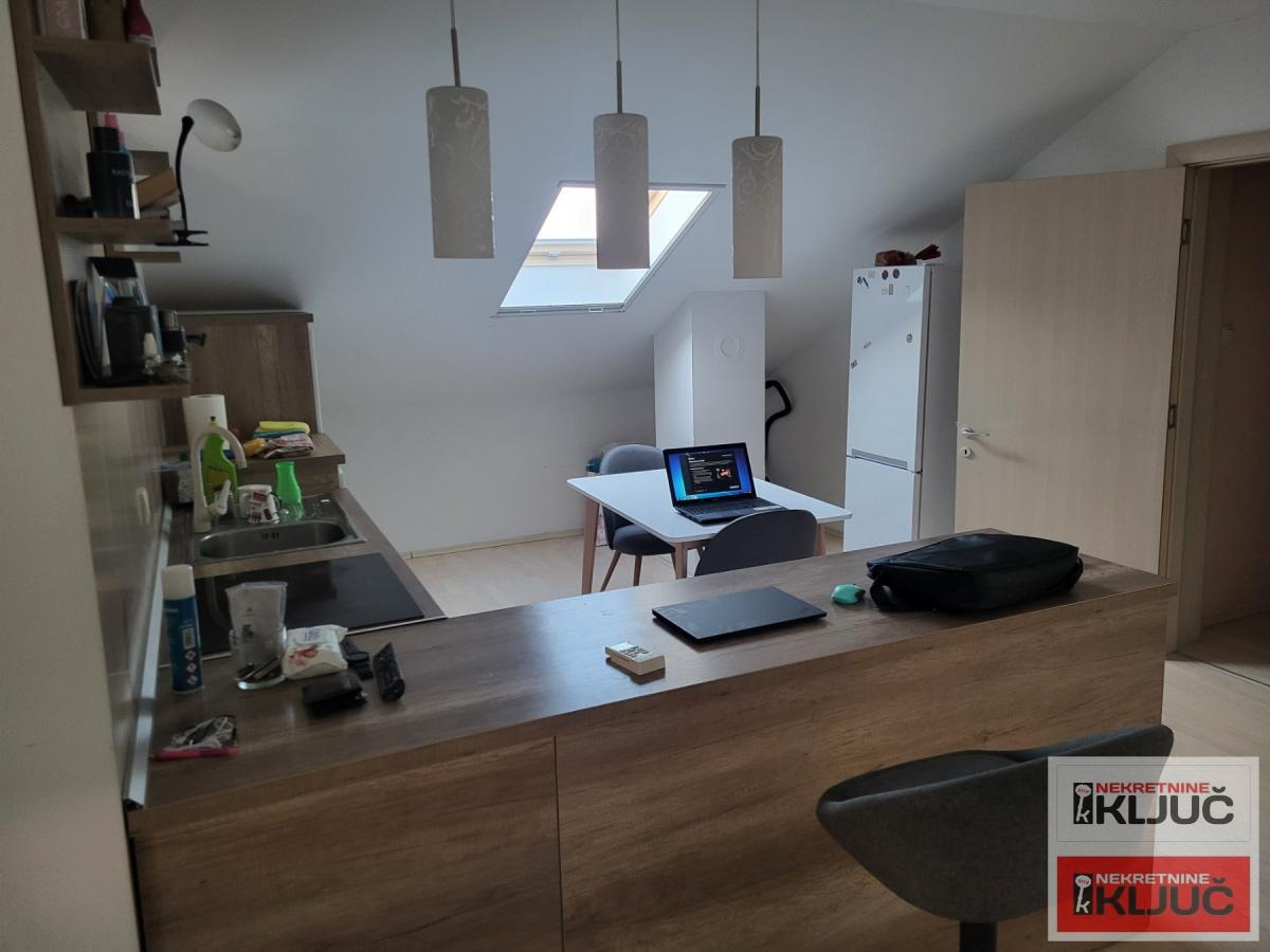 KLISA, 94m2, Petosoban, Novogradnja, Hitno 1