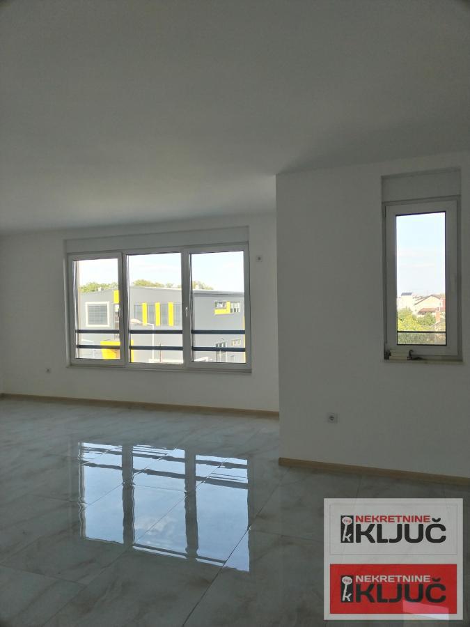 KOD LIPOV GAJA, 151m2, petosoban sa pdv, može Kredit 4