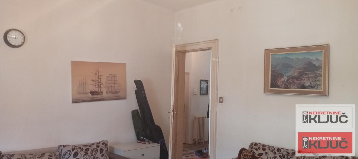 KOD SINAGOGE-JEVREJSKA, 102m2, Troiposoban, Salonac, može za Poslovni prostor 10