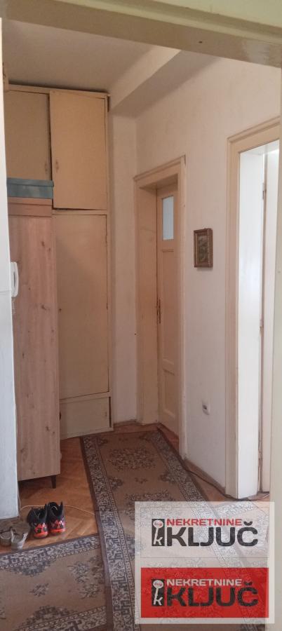 KOD SINAGOGE-JEVREJSKA, 102m2, Troiposoban, Salonac, može za Poslovni prostor 15