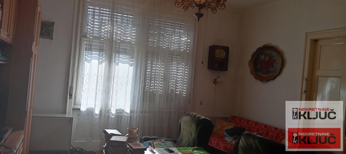 KOD SINAGOGE-JEVREJSKA, 102m2, Troiposoban, Salonac, može za Poslovni prostor 7