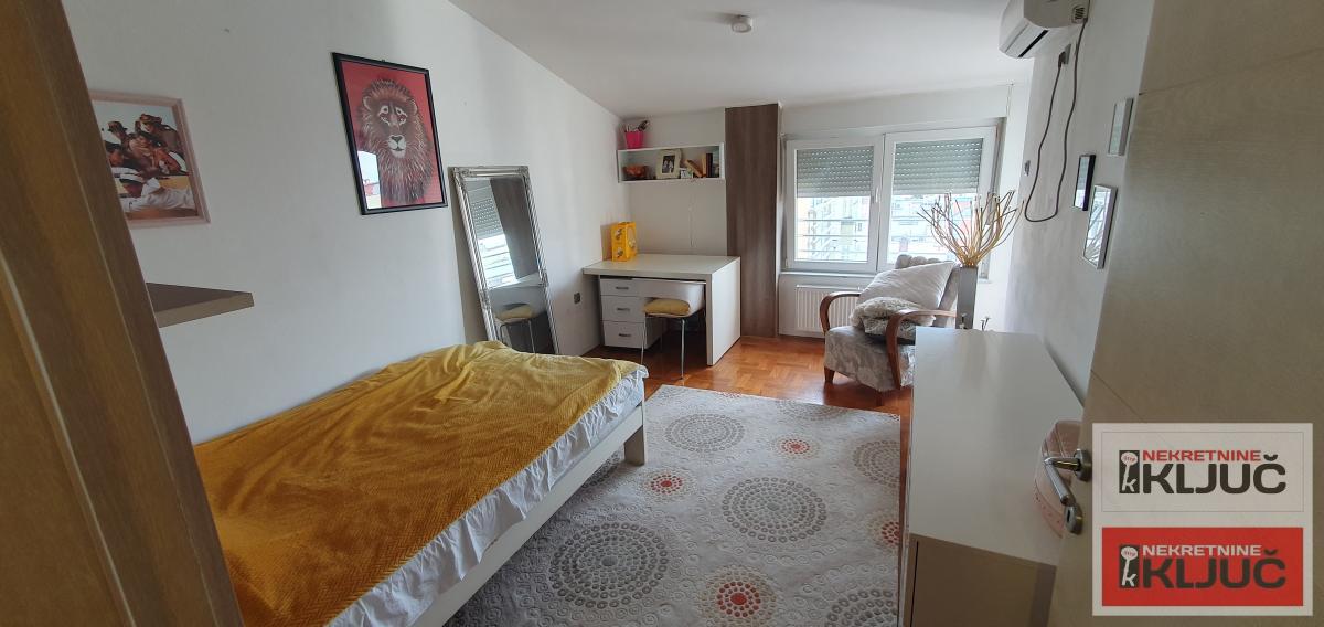 Kod SPENSA, 144m2, Šestosoban-Penthouse, UNIKATAN 23