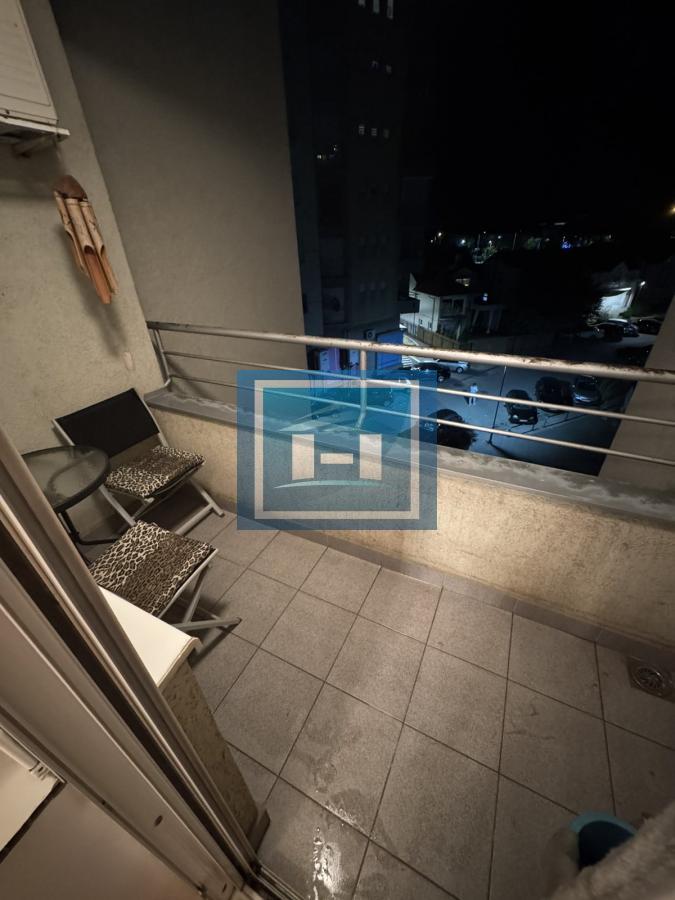 Kompletno namešten stan u Plavuši 10